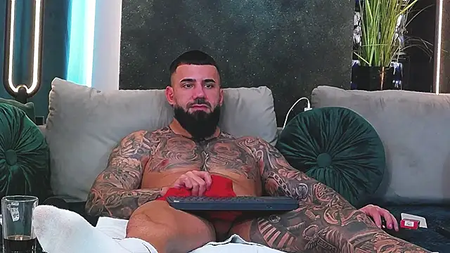 masterkingofmusclee online show from 01.14.25