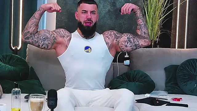 masterkingofmusclee online show from 01.21.25