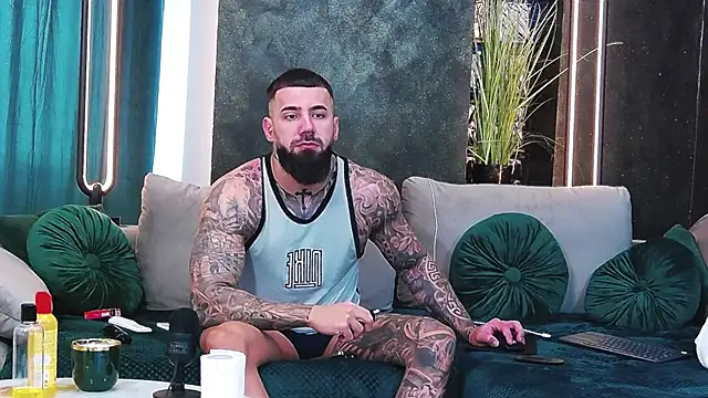 masterkingofmusclee online show from 02.05.25