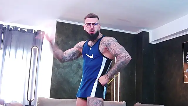 masterkingofmusclee online show from 03.10.25