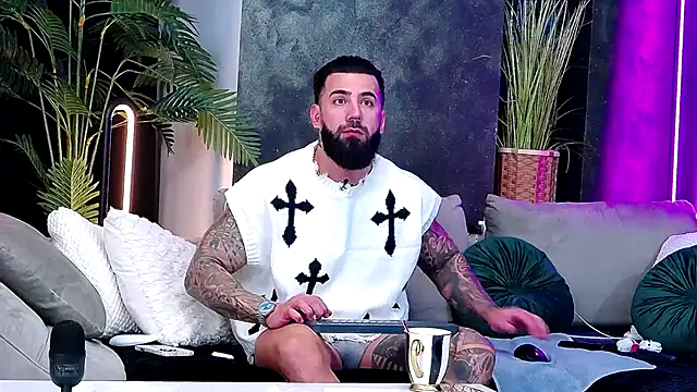 masterkingofmusclee online show from 12.02.25