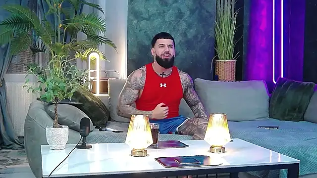 Snapshot of masterkingofmusclee chatting on 03.03.26 masterkingofmusclee online show from 03.03.26