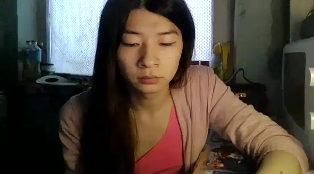 CarlyJoy online show from 02.06.25