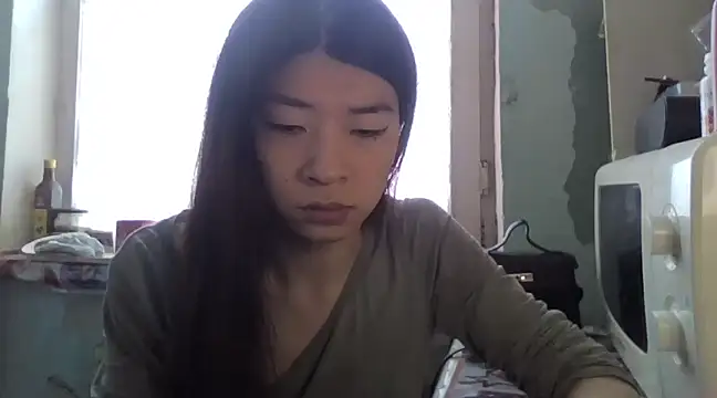 CarlyJoy online show from 03.02.25