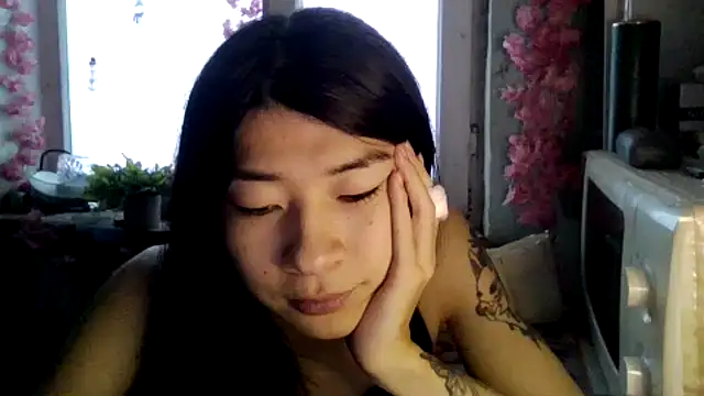 CarlyJoy online show from 01.07.26