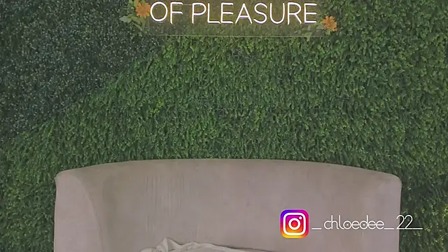 chloe d online show from 10.07.25