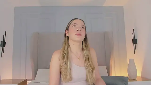 chloe d online show from 04.07.26