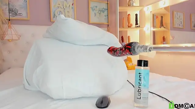 julyanna  online show from 12.02.25