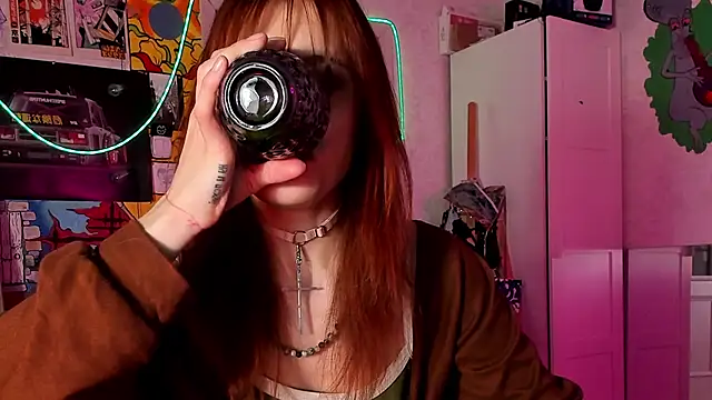 Snapshot of Sunny_Mouse_ chatting on 02.25.26 Sunny Mouse online show from 02.25.26