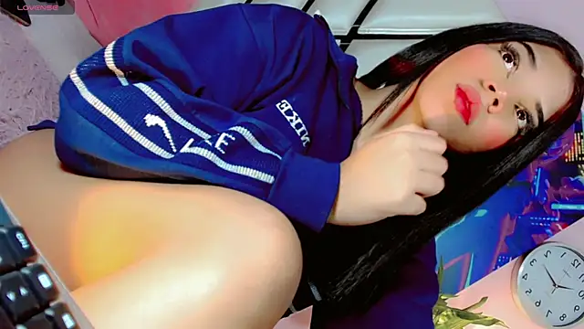 Snapshot of Hannahsmit chatting on 01.31.25 Hannahsmit online show from 01.31.25