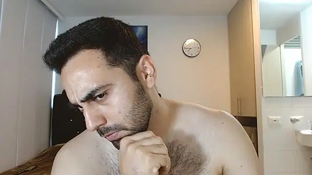 Snapshot of omarmohammedhot2 chatting on 12.17.24 omarmohammedhot2 online show from 12.17.24