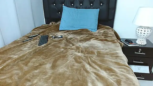 Snapshot of omarmohammedhot2 chatting on 12.19.24 omarmohammedhot2 online show from 12.19.24