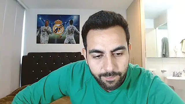 Snapshot of omarmohammedhot2 chatting on 12.23.24 omarmohammedhot2 online show from 12.23.24