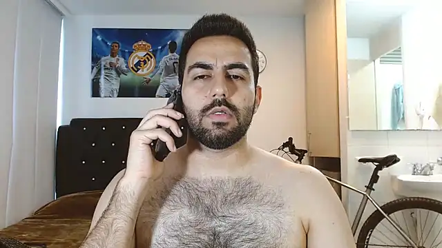 Snapshot of omarmohammedhot2 chatting on 12.25.24 omarmohammedhot2 online show from 12.25.24