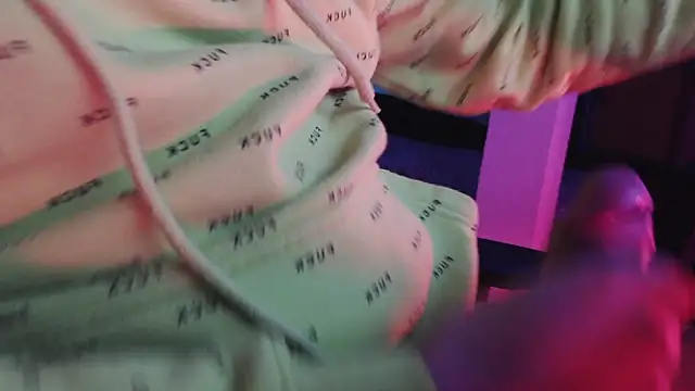 auilein online show from 03.22.25