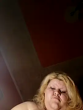 ducicsajsziii online show from 12.04.24