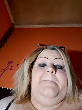 ducicsajsziii online show from 04.12.26