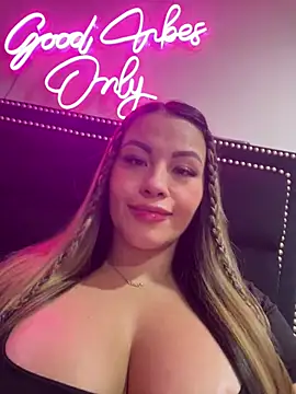 sexyyykloee online show from 07.10.26