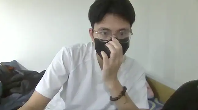 Snapshot of Gwencloudy chatting on 02.08.25 Gwencloudy online show from 02.08.25