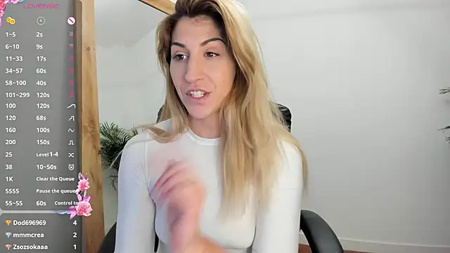 sofiah  online show from 02.18.25