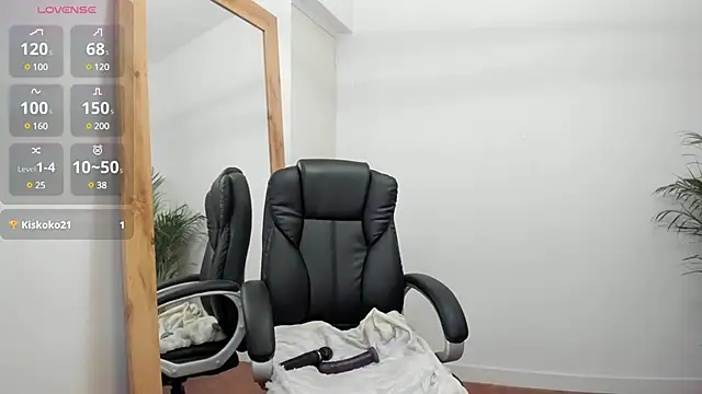 sofiah  online show from 03.19.25