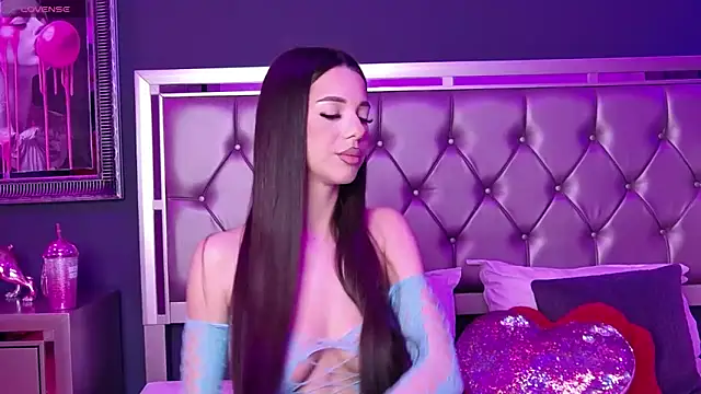 LaraKent online show from 03.14.25