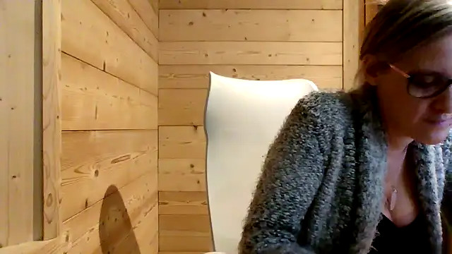 Madame Callie online show from 12.01.25