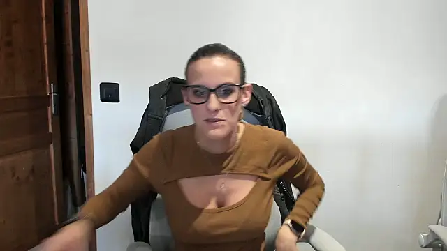 Madame Callie online show from 01.19.26