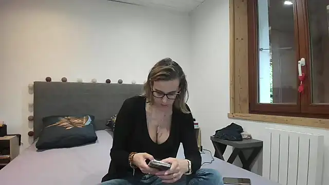 Madame Callie online show from 06.09.26