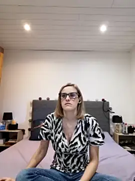 Madame Callie online show from 06.15.26