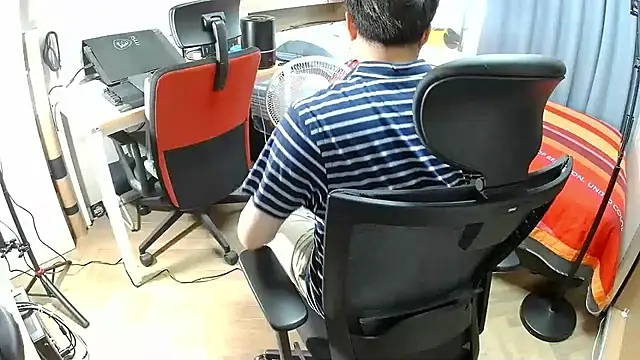 Snapshot of Jackvanlee chatting on 07.03.26 Jackvanlee online show from 07.03.26