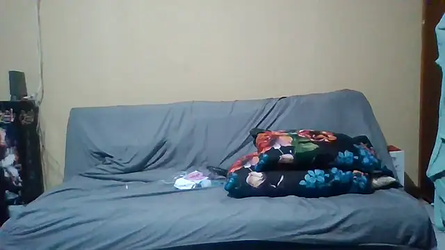 Snapshot of ShooingBunch chatting on 11.05.25 ShooingBunch online show from 11.05.25