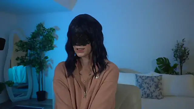 Snapshot of greydesire chatting on 06.29.26 greydesire online show from 06.29.26