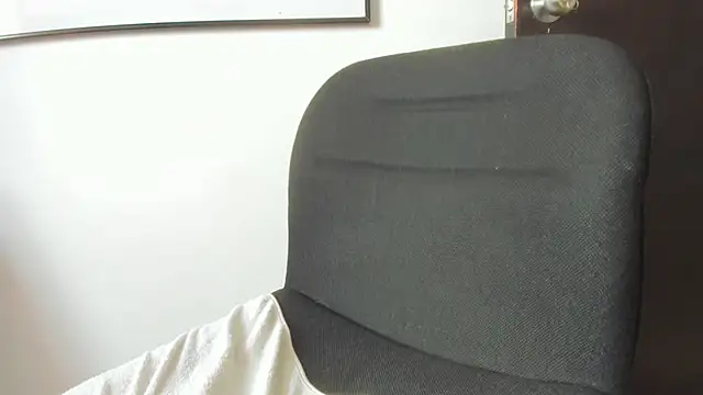 Snapshot of squirttati33 chatting on 10.28.25 squirttati33 online show from 10.28.25