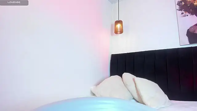 dolly zoe online show from 05.15.26
