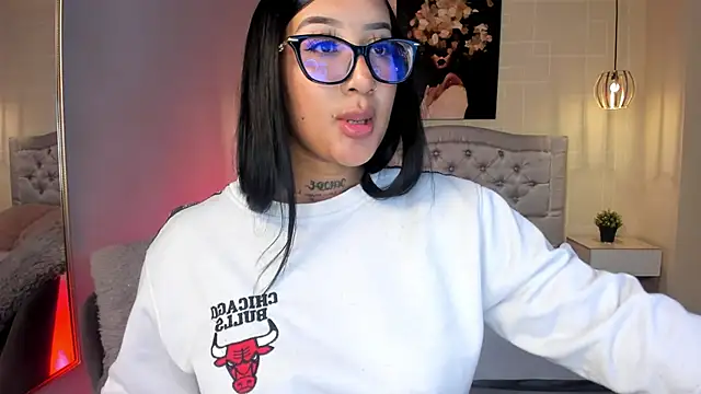 Snapshot of ayshel__ chatting on 02.05.25 ayshel online show from 02.05.25