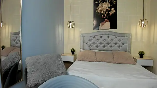 Snapshot of ayshel__ chatting on 02.20.25 ayshel online show from 02.20.25