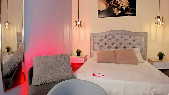 Snapshot of ayshel__ chatting on 03.18.25 ayshel online show from 03.18.25