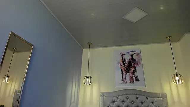 Snapshot of ayshel__ chatting on 10.30.25 ayshel online show from 10.30.25