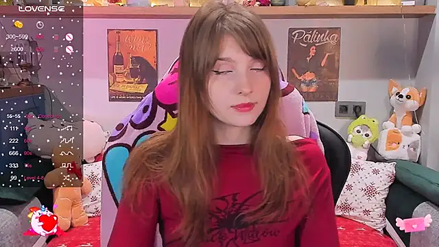Snapshot of AliceLanley chatting on 12.27.24 AliceLanley online show from 12.27.24