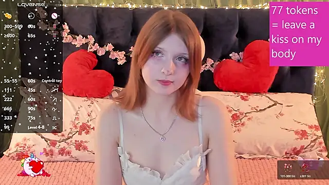 Snapshot of AliceLanley chatting on 02.14.26 AliceLanley online show from 02.14.26