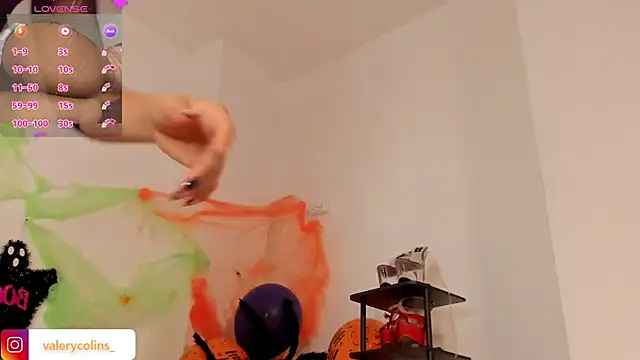 valerycolins online show from 10.28.25