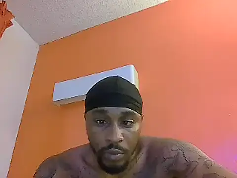 Snapshot of Stressreliever82 chatting on 03.23.25 Stressreliever82 online show from 03.23.25