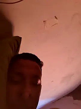 Snapshot of jhonjhon2131 chatting on 11.20.25 jhonjhon2131 online show from 11.20.25