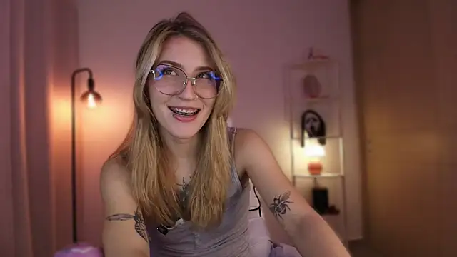 Dakotaa  online show from 11.28.25