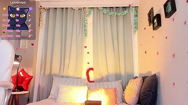 CoralineRicce  online show from 03.15.25