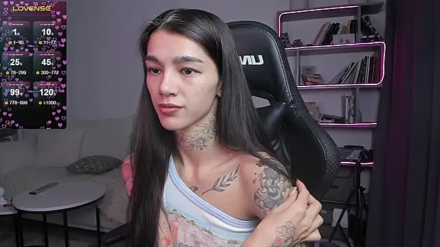 Snapshot of vinkitinkii chatting on 01.09.25 vinkitinkii online show from 01.09.25