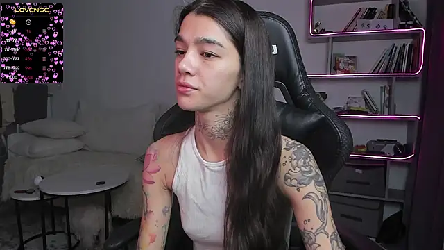 Snapshot of vinkitinkii chatting on 01.29.25 vinkitinkii online show from 01.29.25