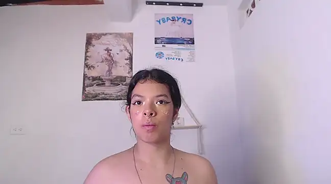 yungelitamor  online show from 01.26.25