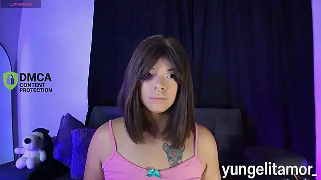 yungelitamor  online show from 02.19.26